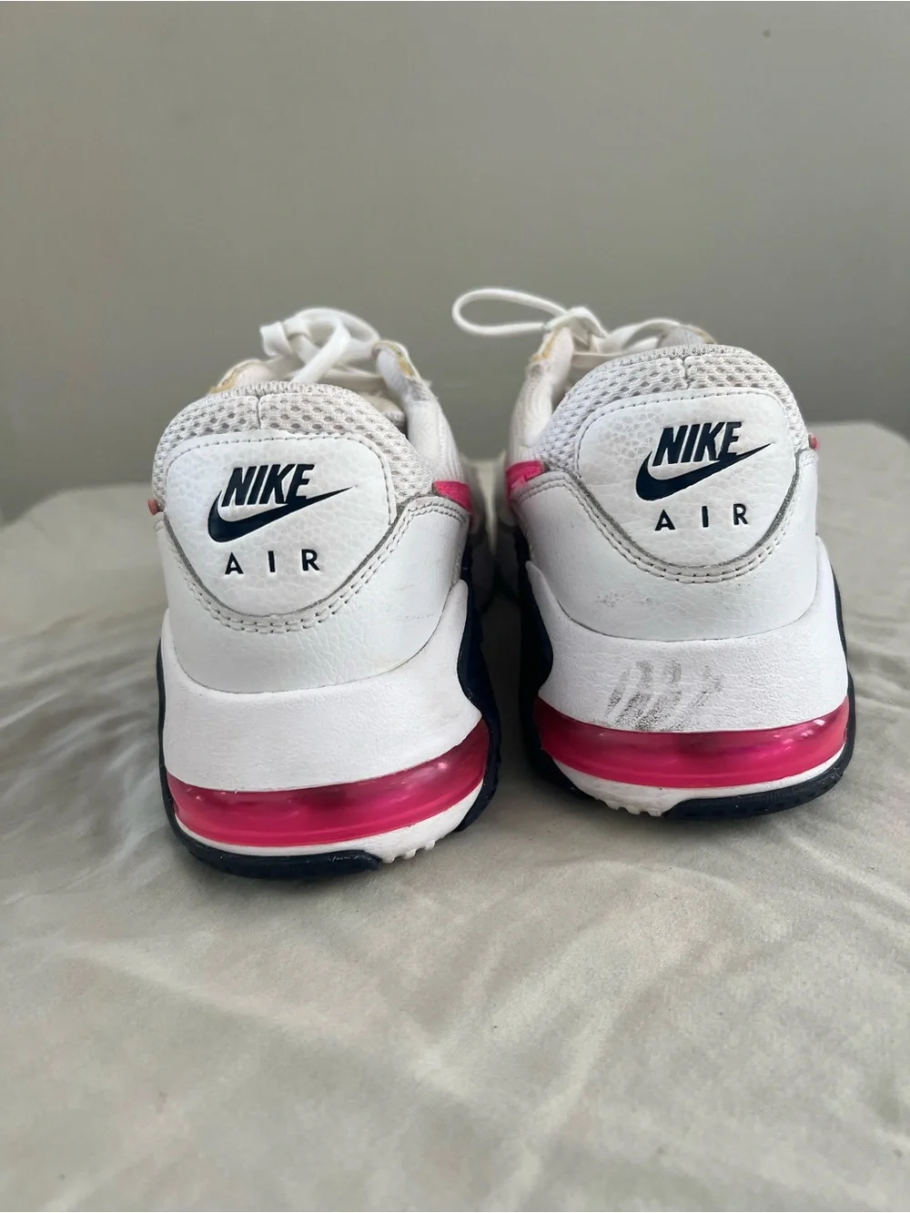 Nike Air Max Excee White Pink Navy Sneakers Size 9.5